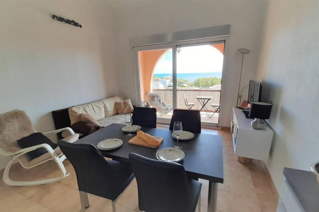 Charmant Appartement Vue Mer A 100M De La Plage. Saint Aygulf Exterior photo